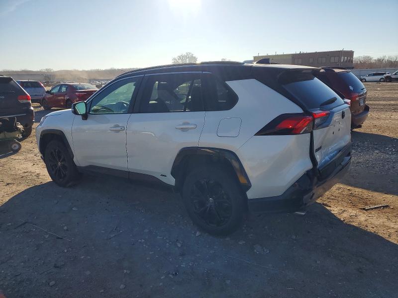 Photo 2 from auction – 2022 TOYOTA RAV4 XSE with VIN 4T3E6RFV7NU094344