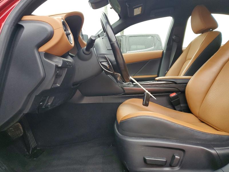 Photo 7 from auction – 2022 LEXUS IS 300 with VIN JTHAA1D25N5120811
