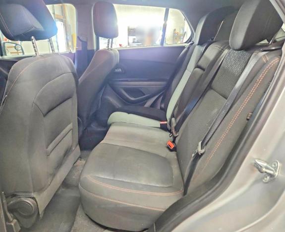 Photo 11 from auction – 2017 CHEVROLET TRAX LS with VIN 3GNCJKSB2HL262435