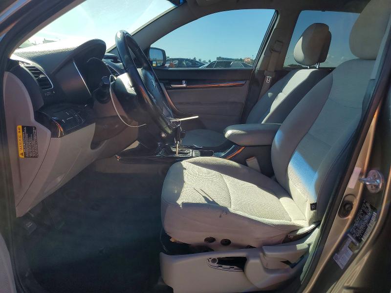 Photo 7 from auction – 2014 KIA SORENTO LX with VIN 5XYKTCA60EG523153