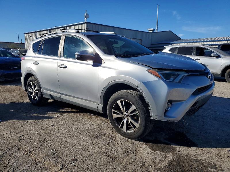 Photo 4 from auction – 2016 TOYOTA RAV4 with VIN 2T3WFREV1GW296511