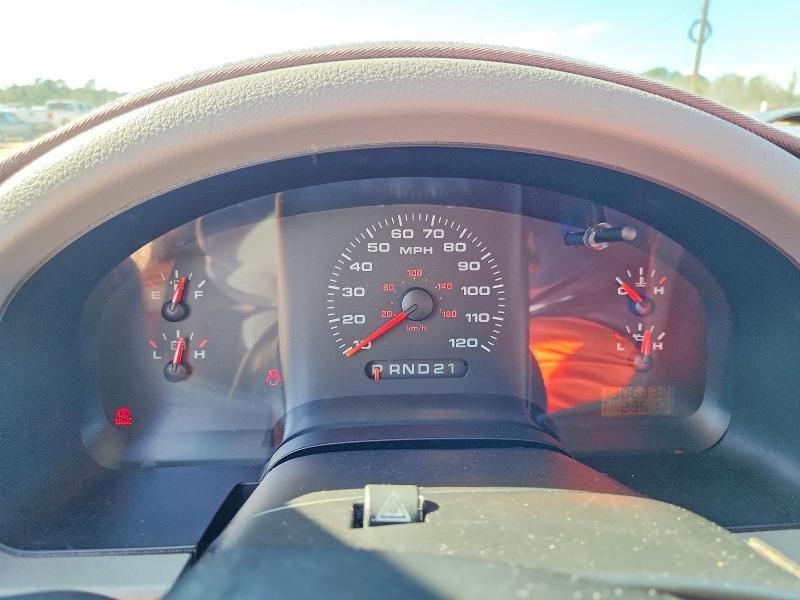 Photo 9 from auction – 2005 FORD F150 with VIN 1FTRF12215NA49650