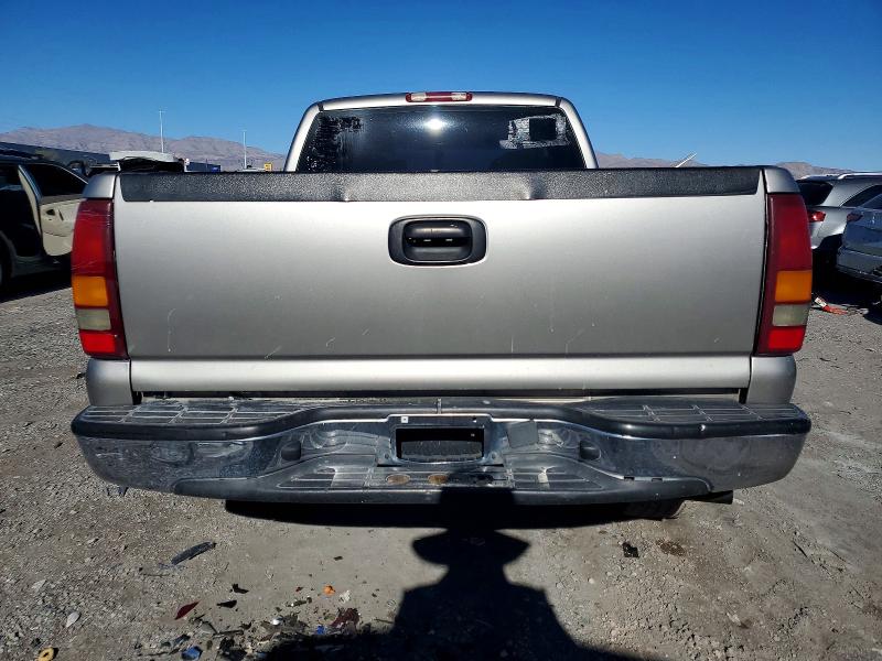 Photo 6 from auction – 2002 CHEVROLET SILVERADO with VIN 1GCEC19T02Z105362