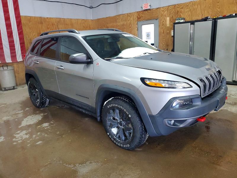 Photo 4 from auction – 2017 JEEP CHEROKEE T with VIN 1C4PJMBS3HW555230