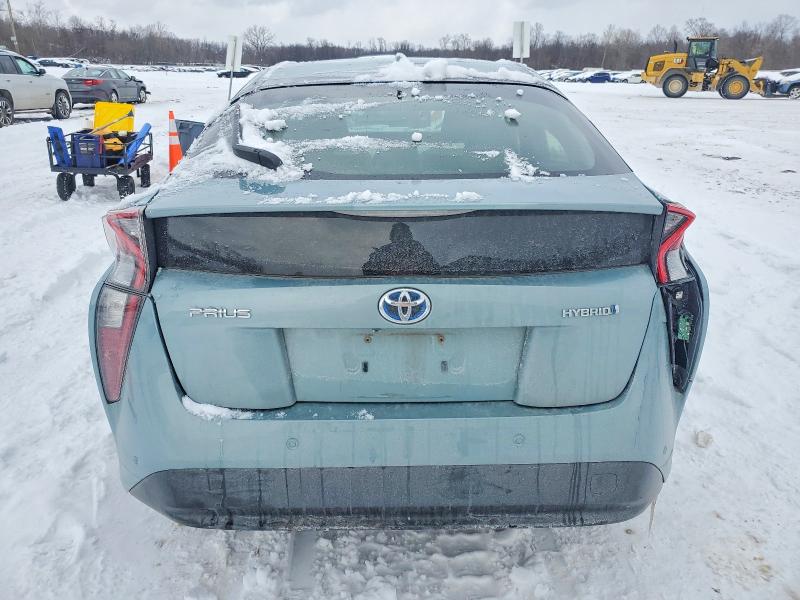 Photo 6 from auction – 2017 TOYOTA PRIUS with VIN JTDKARFU7H3045256