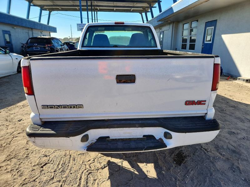 Photo 6 from auction – 2003 GMC SONOMA with VIN 1GTCS14H338261030