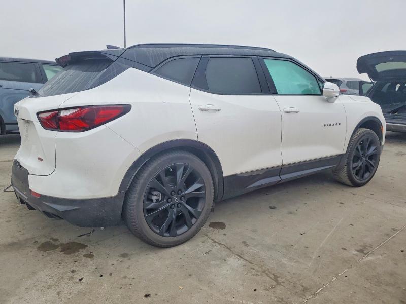 Photo 3 from auction – 2022 CHEVROLET BLAZER RS with VIN 3GNKBERS6NS221081