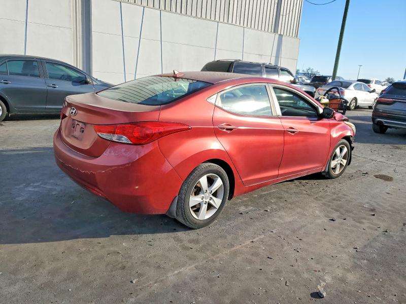 Photo 3 from auction – 2013 HYUNDAI ELANTRA GL with VIN 5NPDH4AEXDH404590