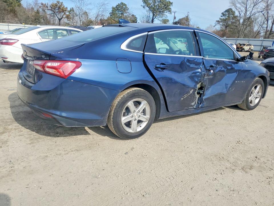 Photo 3 from auction – 2022 CHEVROLET MALIBU LT with VIN 1G1ZD5ST0NF143169