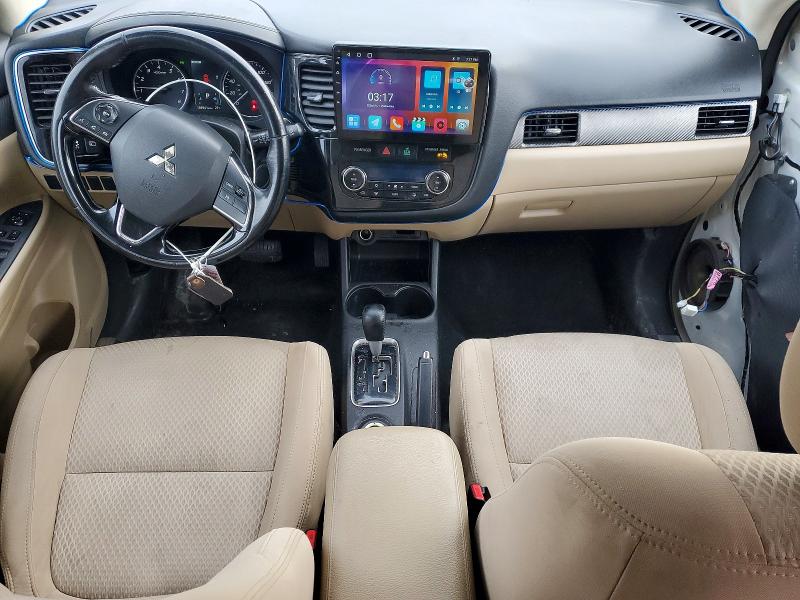 Photo 8 from auction – 2016 MITSUBISHI OUTLANDER with VIN JA4AZ3A31GZ007379