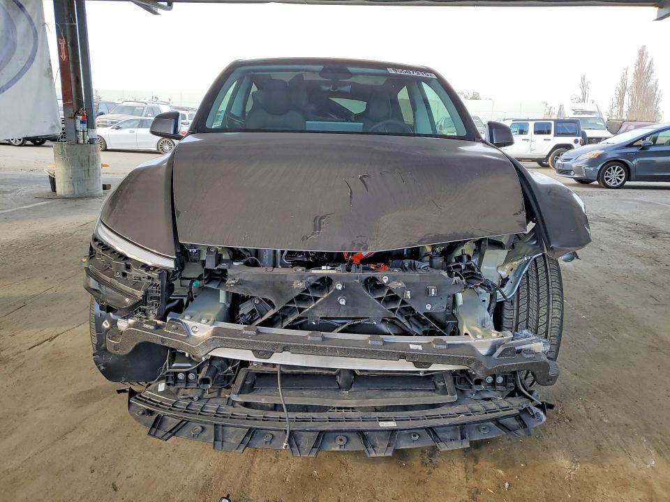 Photo 5 from auction – 2026 TESLA MODEL Y with VIN 7SAYGDED5TF381032
