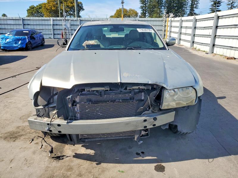 Photo 5 from auction – 2006 CHRYSLER 300 TOURIN with VIN 2C3KA53G86H399406