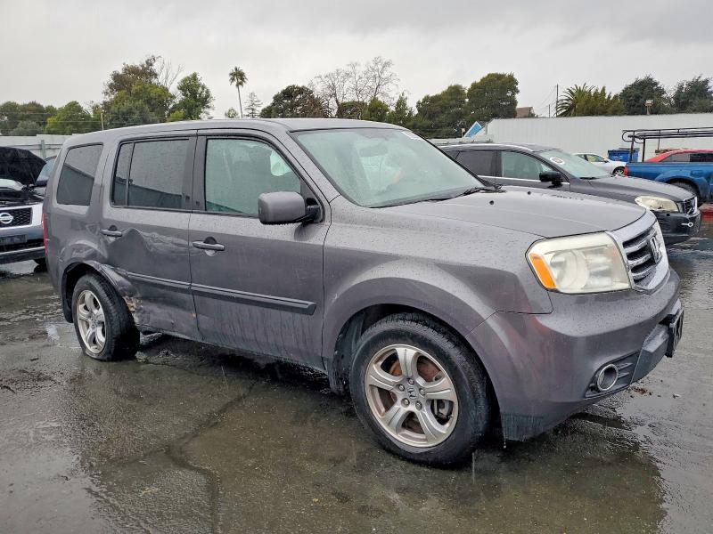 Photo 4 from auction – 2014 HONDA PILOT EX with VIN 5FNYF4H46EB025932