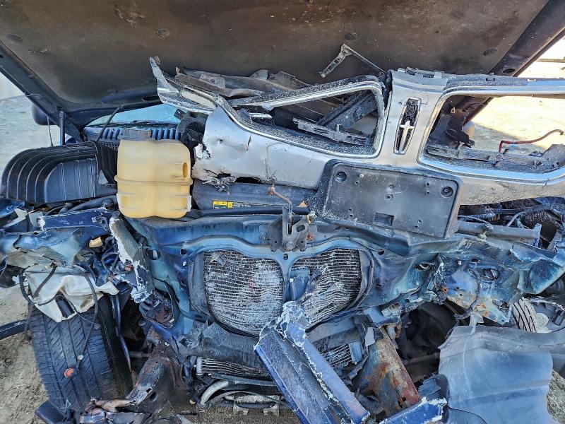 Photo 12 from auction – 2004 FORD EXPLORER with VIN 1FMZU62E34UB94668