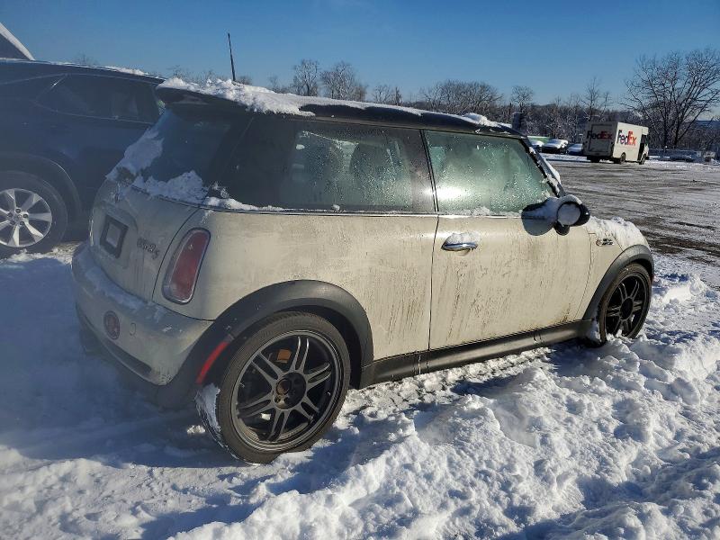 Photo 3 from auction – 2005 MINI COOPER with VIN WMWRE33505TG96737