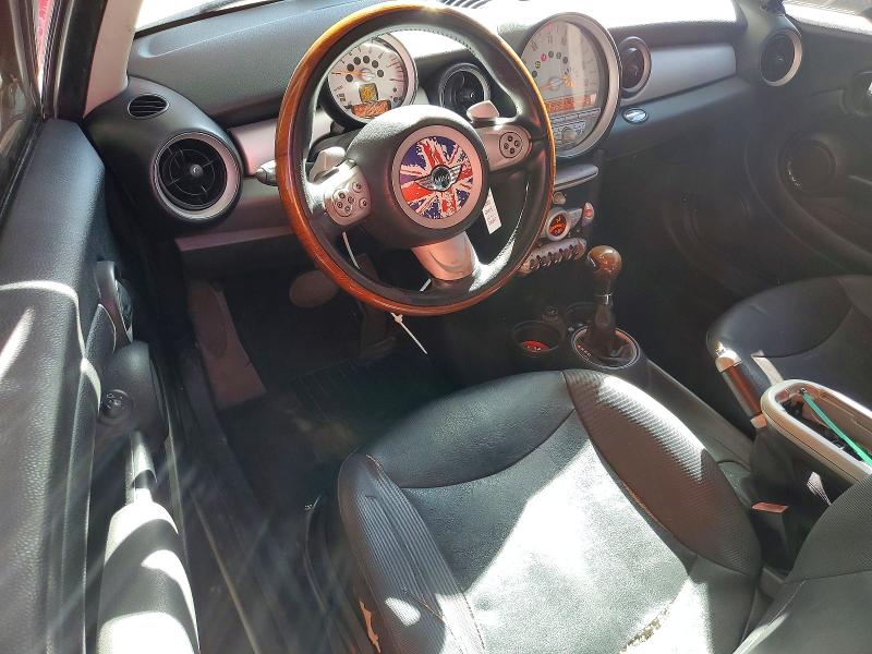 Photo 8 from auction – 2008 MINI COOPER with VIN WMWMF33568TT62382