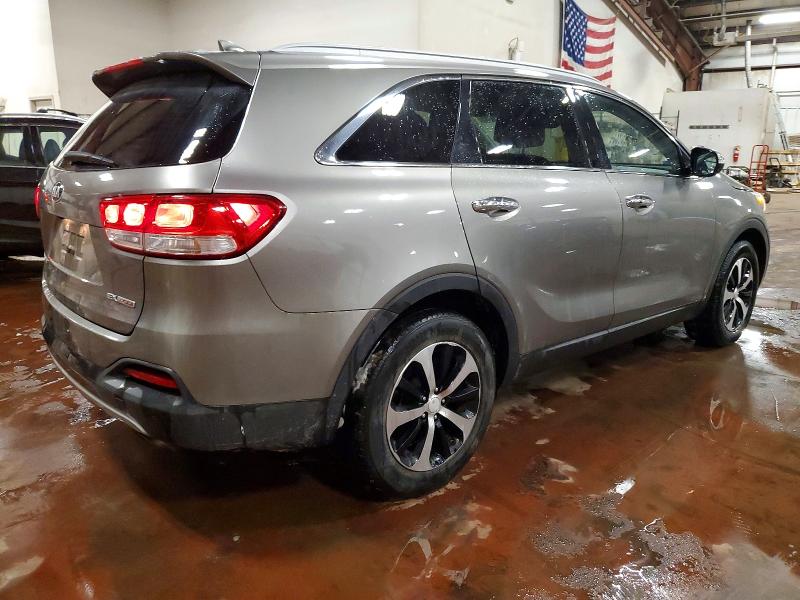 Photo 3 from auction – 2017 KIA SORENTO EX with VIN 5XYPH4A16HG244067