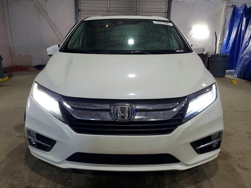 Photo 5 from auction – 2018 HONDA ODYSSEY with VIN 5FNRL6H94JB008092