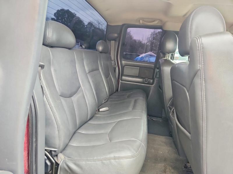 Photo 10 from auction – 2004 CHEVROLET SILVERADO with VIN 2GCEK19TX41287442