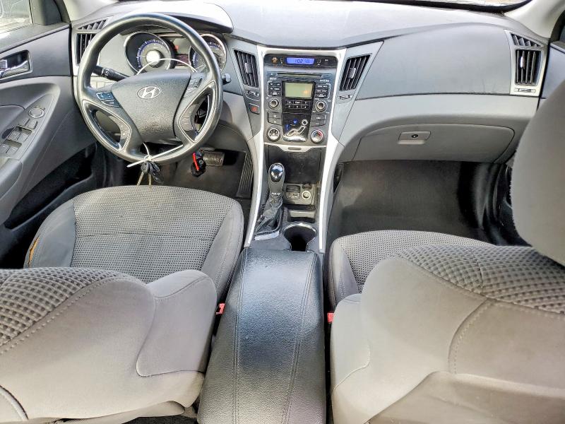 Photo 8 from auction – 2011 HYUNDAI SONATA GLS with VIN 5NPEB4AC4BH053211
