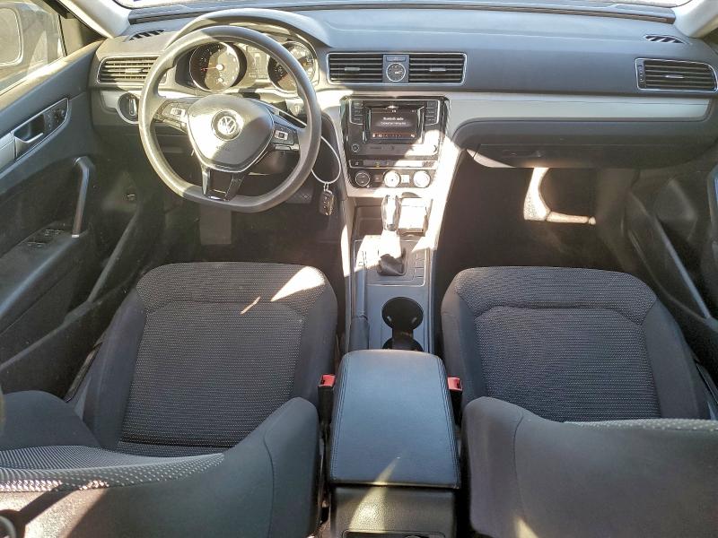Photo 8 from auction – 2016 VOLKSWAGEN PASSAT S with VIN 1VWAT7A31GC050893