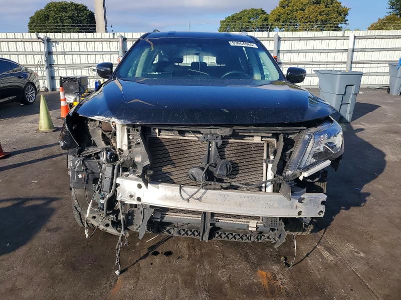Photo 5 from auction – 2017 NISSAN PATHFINDER with VIN 5N1DR2MN3HC627225