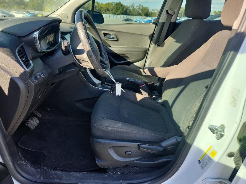 Photo 7 from auction – 2021 CHEVROLET TRAX LS with VIN KL7CJKSBXMB316162