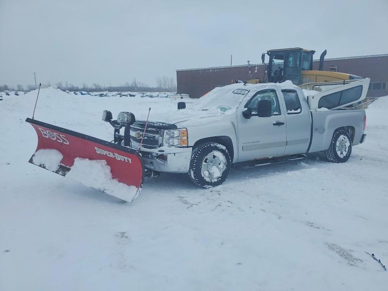 CHEVROLET SILVERADO 2013 with VIN 1GCRKSE72DZ346300 - Photo from auction