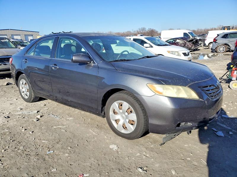 Photo 4 from auction – 2007 TOYOTA CAMRY with VIN 4T1BE46K47U045127
