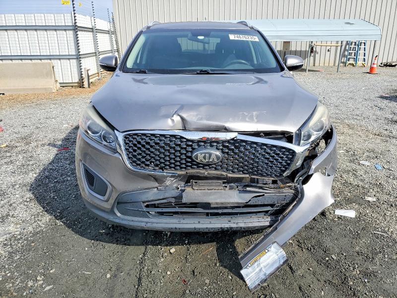 Photo 5 from auction – 2016 KIA SORENTO LX with VIN 5XYPGDA31GG150987