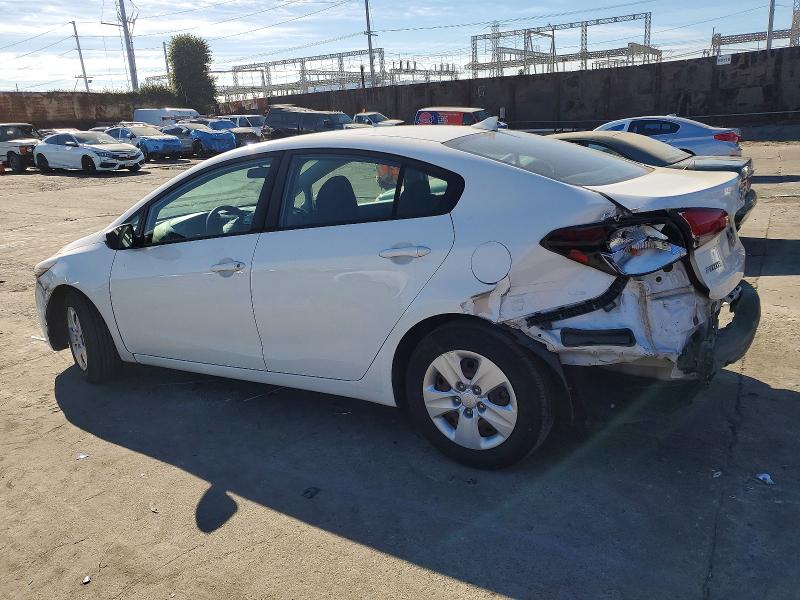 Photo 2 from auction – 2018 KIA FORTE LX with VIN 3KPFK4A70JE278428