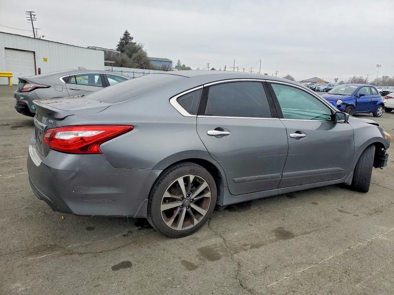 Photo 3 from auction – 2016 NISSAN ALTIMA 2.5 with VIN 1N4AL3AP6GN384118