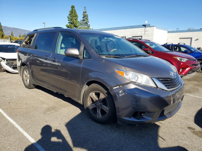 Photo 4 from auction – 2011 TOYOTA SIENNA LE with VIN 5TDKK3DC2BS004348