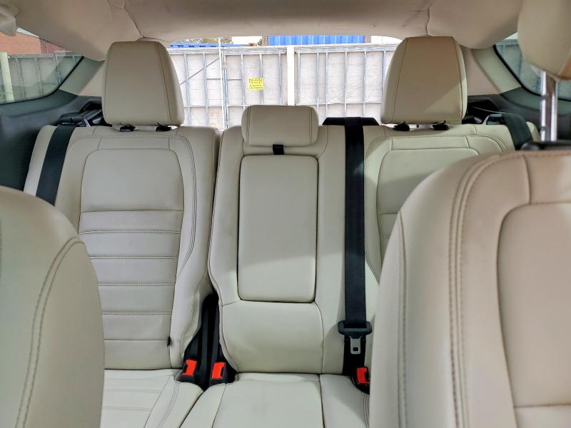 Photo 10 from auction – 2018 FORD ESCAPE with VIN 1FMCU9HD7JUC48443