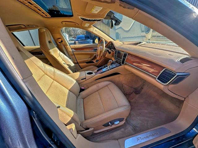 Photo 5 from auction – 2013 PORSCHE PANAMERA 2 with VIN WP0AA2A77DL010215