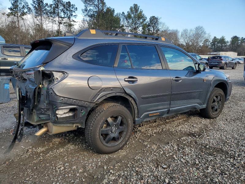 Photo 3 from auction – 2022 SUBARU OUTBACK with VIN 4S4BTGUD2N3135648