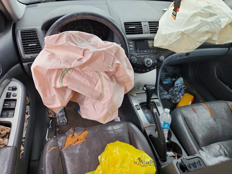 Photo 8 from auction – 2005 HONDA ACCORD with VIN 1HGCM66535A017000