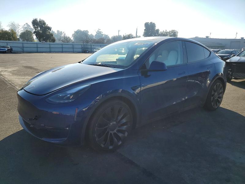 TESLA MODEL Y 2023 z numerem VIN 7SAYGDEFXPF977521 - Zdjęcie z aukcji
