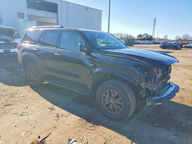 Photo 4 from auction – 2025 TOYOTA 4RUNNER SR with VIN JTEVA5BR0S5043525
