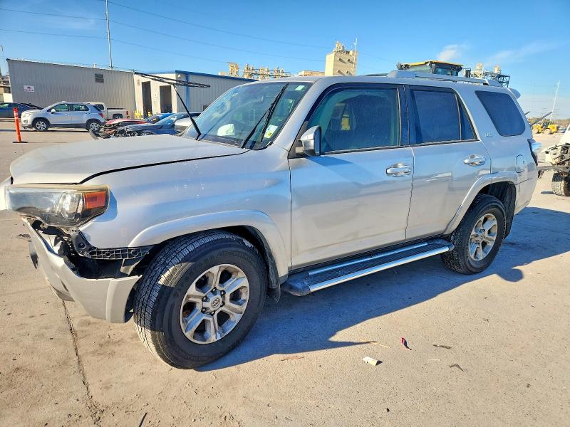 TOYOTA 4RUNNER 2016 مع رقم تعريف المركبة JTEZU5JR8G5138769 - صورة من المزاد