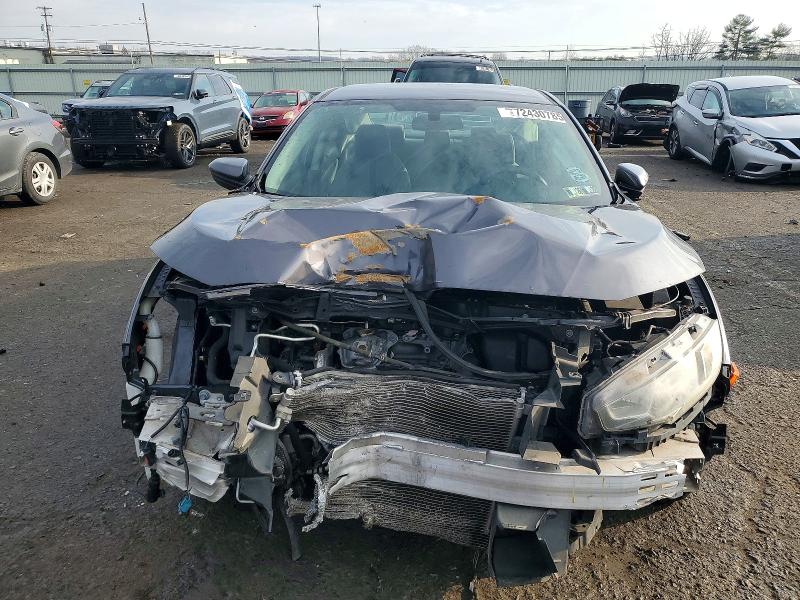 Photo 5 from auction – 2017 HONDA CIVIC LX with VIN 2HGFC2F53HH531654