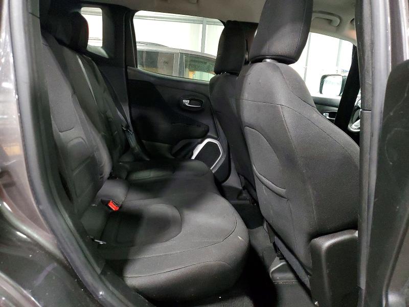 Photo 10 from auction – 2018 JEEP RENEGADE with VIN ZACCJBBBXJPJ20188