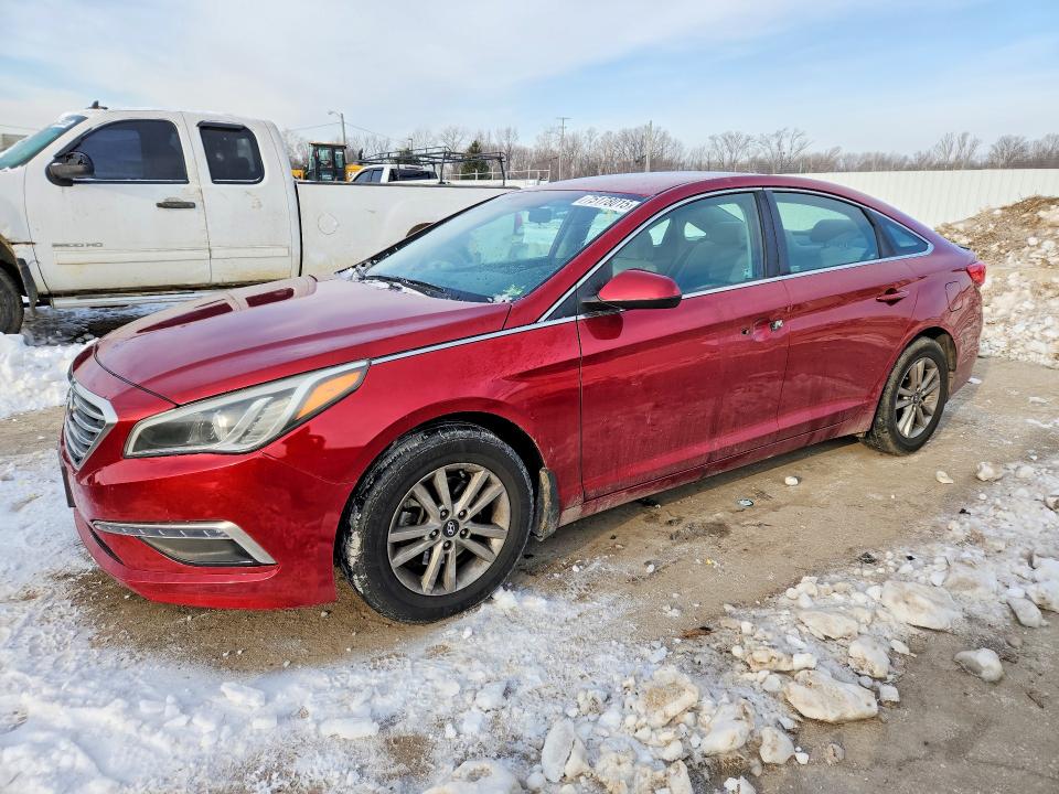 HYUNDAI SONATA SE 2015 with VIN 5NPE24AF4FH153146 - Photo from auction