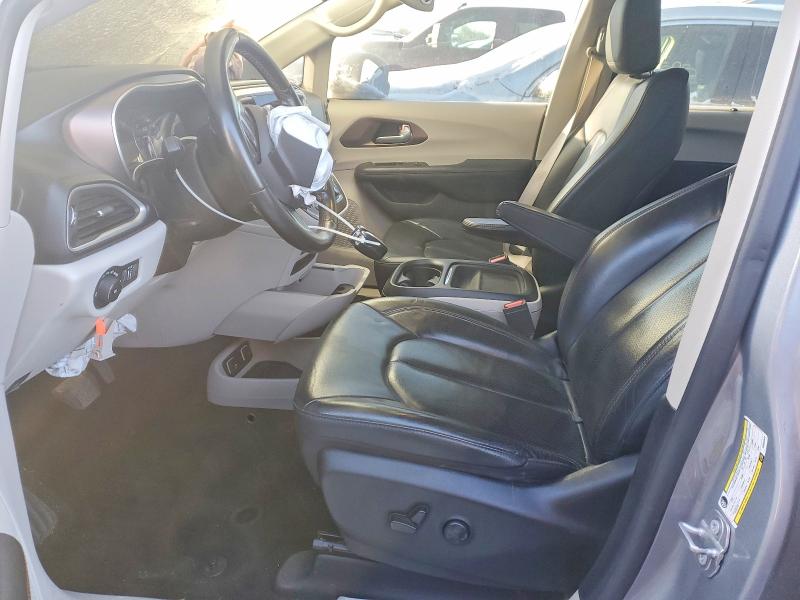Photo 7 from auction – 2019 CHRYSLER PACIFICA T with VIN 2C4RC1BG5KR588940