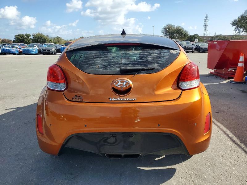 Photo 6 from auction – 2016 HYUNDAI VELOSTER with VIN KMHTC6AD8GU286316