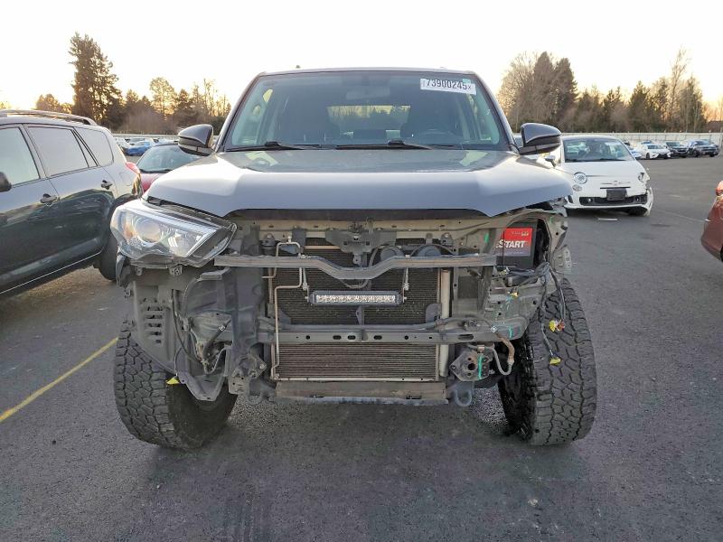 Photo 5 from auction – 2016 TOYOTA 4 RUNNER with VIN JTEBU5JR2G5303930