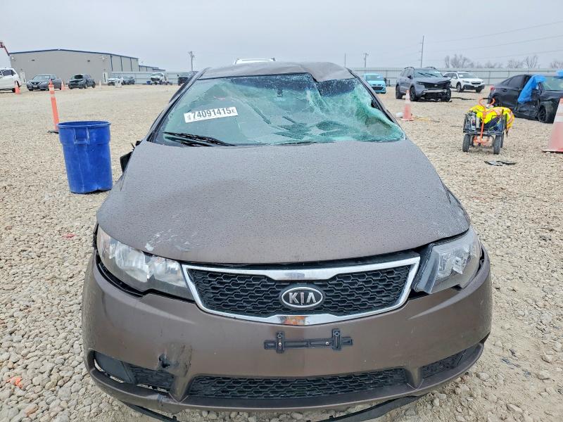 Photo 5 from auction – 2013 KIA FORTE EX with VIN KNAFU4A21D5723867
