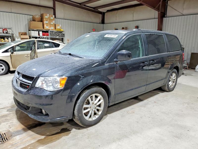 DODGE GRAND CARA 2018 with VIN 2C4RDGCG7JR208025 - Photo from auction