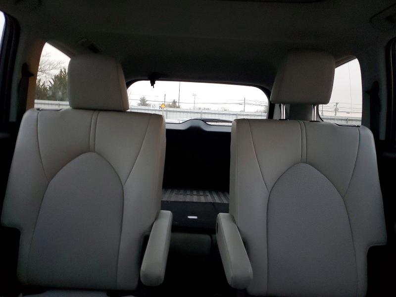Photo 10 from auction – 2025 TOYOTA GRAND HIGHLANDER with VIN 5TDAAAA52SS032904