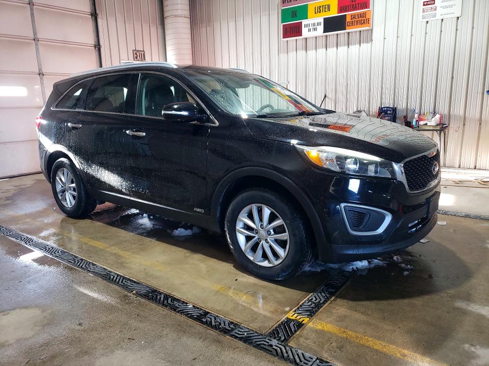 Photo 4 from auction – 2017 KIA SORENTO LX with VIN 5XYPGDA31HG270225
